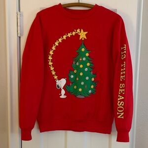 Snoopy & Woodstock Christmas tree women’s sweatshirt 
Size M, cotton/poly
🎄⭐️